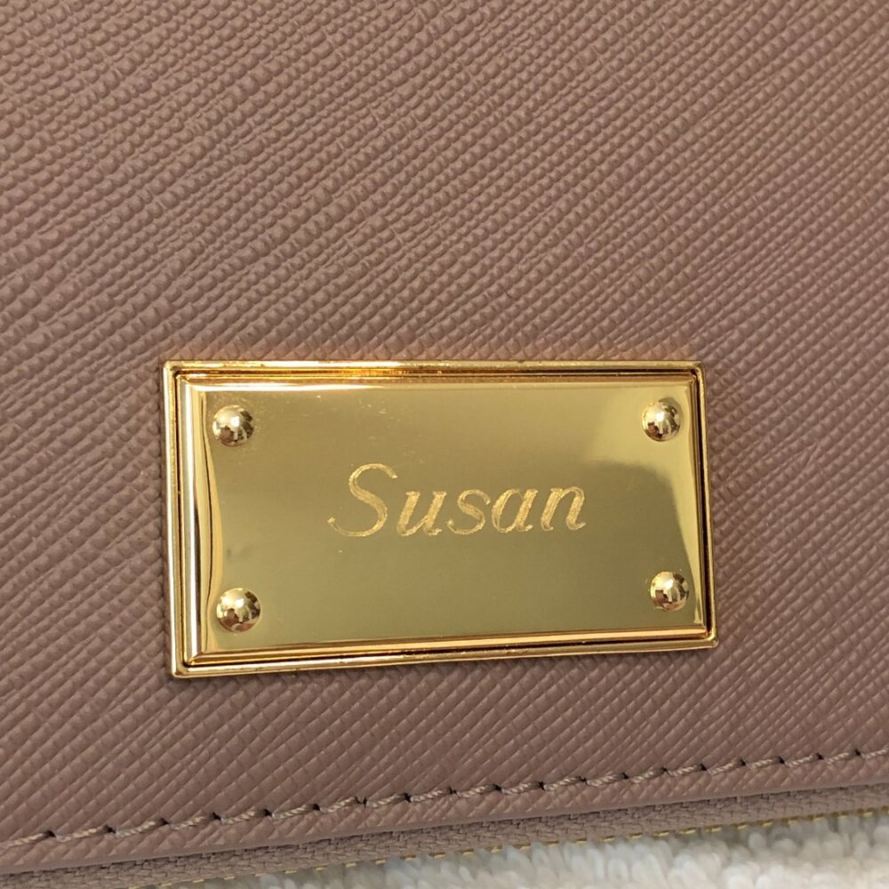 NWOT TR Large Women's Continental Custom Graved Wallet with Box - Picture 5 of 12